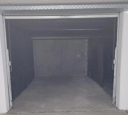 Foto - Garage Garagenstellplatz in Tiefgarage für PKW in 71711 Murr