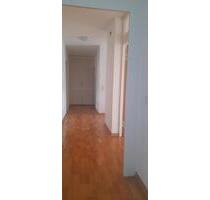 3 ZKB, EBK, Balkon, Parkett - 700,00&nbsp;EUR Kaltmiete, ca.&nbsp; 86,00&nbsp;m&sup2; in Saarbrücken (PLZ: 66121) Eschberg