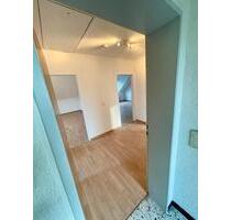 Renovierte 2 Zimmer Dachgeschosswohnung in Oberaden - Bergkamen