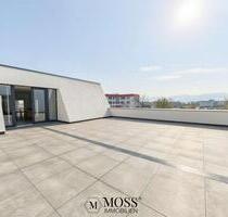 Penthouse-Büro mit 4 Einzelbüros und großem Open Space – ideal für moderne Arbeitskonzepte - Eschbach