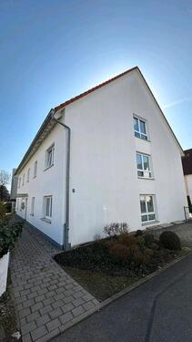 Foto - 3 Zimmer Wohnung ( 84 qm ) zu vermieten