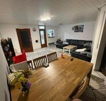 Attraktive 2-Zimmer-Wohnung mit Balkon und Gartenblick - Eningen unter Achalm