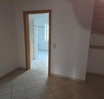 Dachgeschosswohnung mit 2 Balkonen & zentraler Lage in Hoppecke - Brilon