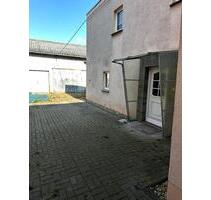 Mehrfamilienhaus mit Einliegerwohnung ,Scheune, 2 Garagen , Halle - Belgern-Schildau