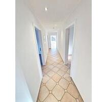 Helle, frisch renovierte Wohnung m. Tageslichtbad und Stellplatz - Hemer