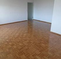 2025 renovierte ruhige helle große 3 Zi.-Whg. mit Badewanne, Balkon, Dusche und Holz-Ofen-Anschluss! - Bad Eilsen