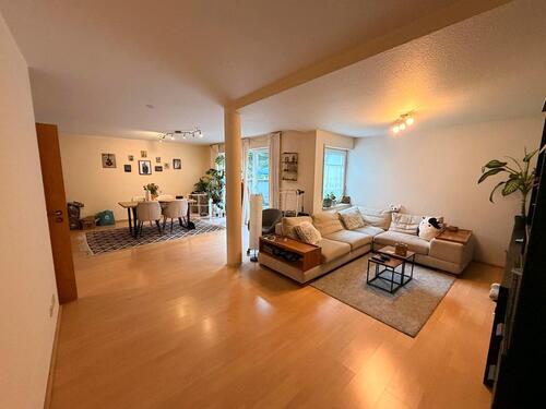 Foto - Helle 2-Zimmer-Souterrainwohnung mit Terrasse