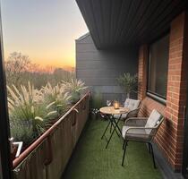Sonnige 5 Zimmer Wohnung mit zwei Balkonen - Ahrensburg