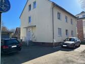 Foto - 3 Zimmer DG-Whg. Einbauküche- Citynah - renoviert - Kfz Stellpl.