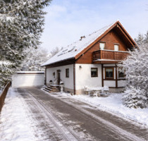 Großzügiges Einfamilienhaus mit Südwestgarten, Sauna & Doppelgara - Brück