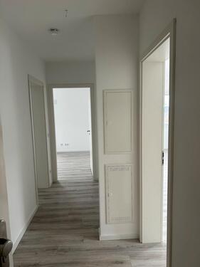 Foto - +++3-Zimmerwohnung mit Badewanne und Balkon 