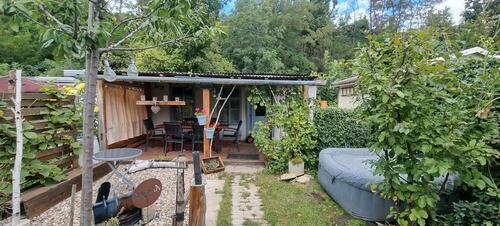 Foto - Kleingarten mit Whirlpool und Duschplatz