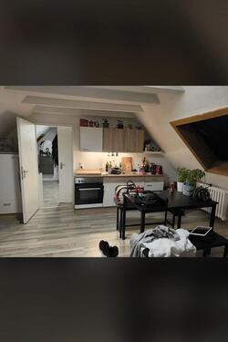 Foto - Ein zimmer zu vermieten - 720,00 EUR Kaltmiete,