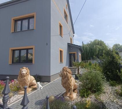 Foto - Freistehendes großes Einfamilienhaus Zweifamilienhaus kernsaniert