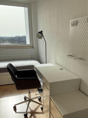 Foto - Helles Zimmer in Wg, 11qm, DU- Homberg