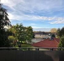 3 Zimmer DG Wohnung mit Sonnenbalkon, Kaulsdorfer Str. 68 - Berlin Marzahn-Hellersdorf