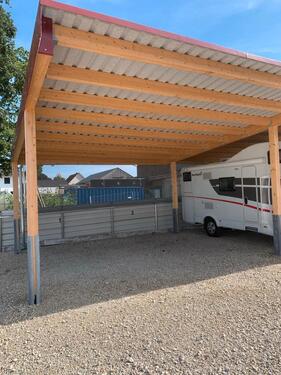 Foto - Unterstellplatz für Wohnwagen Wohnmobil Boot Lkw