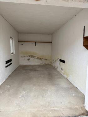 Foto - Vermiete Garage für PKW oder Wohnmobil