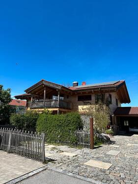 Foto - 3 Zimmerwohnung im Blockhaus - 1.500,00&nbsp;EUR Kaltmiete, ca.&nbsp; 115,00&nbsp;m&sup2;
