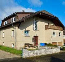 Ruhig gelegene 4-Zimmerwohnung mit zwei Balkonen! - Homberg (Efze)