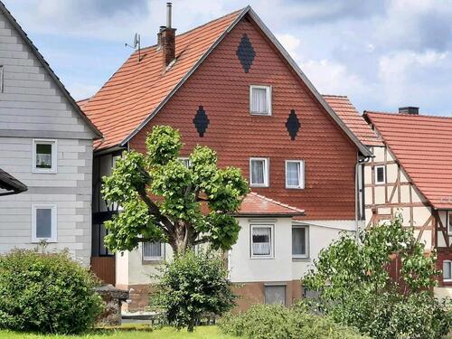 Foto - Freistehendes Einfamilienhaus mit Stellplatz und Werkstatt