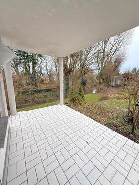 Foto - **Neu modernisierte Wohnung mit Terrasse**