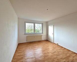 Schluss mit Hotel Mama! - 235,00&nbsp;EUR Kaltmiete, ca.&nbsp; 41,92&nbsp;m&sup2; in Neubrandenburg (PLZ: 17034) Datzeberg