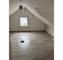 Dachwohnung - 600,00&nbsp;EUR Kaltmiete, ca.&nbsp; 35,00&nbsp;m&sup2; in Siegen (PLZ: 57078) Dillnhütten