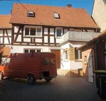 Vier Seitenhof Denkmal Fachwerk ohne Makler - Fronhausen