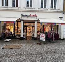 Ladenlokal in Oldenburg - 5.000,00&nbsp;EUR Kaltmiete, ca.&nbsp; 150,00&nbsp;m&sup2; in Oldenburg (PLZ: 26122) Dobbenviertel