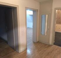 Schöne 2 Zimmer Dachgeschoßwohnung - Krefeld Cracau
