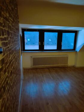 Foto - Dachgeschoßwohnung in Krefeld zur Miete