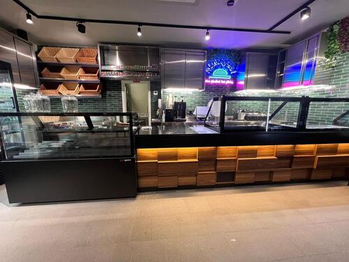 Foto - Laden in der Riesenfeldstraße zu vermieten.