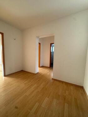 Foto - Wohnen im Grünen! Helle 3-Zimmer-Wohnung mit Balkon & Waldblick zu vermieten!