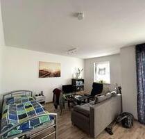 HEGERICH: Helle 1-Zimmer-Wohnung mit Balkon und Tiefgaragenstellplatz in zentraler Lage von Fürth