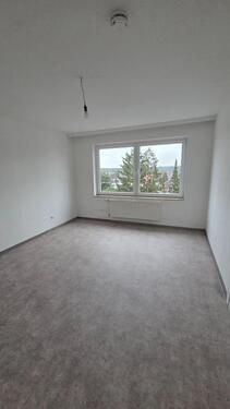 Foto - Großzügige 3-Zimmer-Wohnung mit Einbauküche