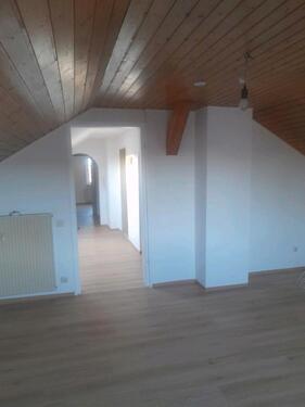 Foto - Dachgeschoss Wohnung - 600,00&nbsp;EUR Kaltmiete, ca.&nbsp; 78,00&nbsp;m&sup2;
