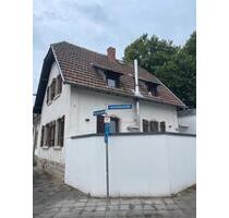 Gemütliches Altbau Haus mit Hof, Kamin und Gewölbekeller - Worms Westliche Vororte