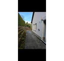 Ein- Zwei Familienhaus zu verkaufen - Hauneck