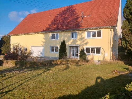 Foto - Bauernhaus, Haus zu vermieten - 1.234,00 EUR Kaltmiete, ca.  200,00 m²
