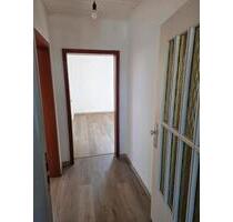 Kernsanierte 2-3 zimmer Wohnung - Solingen Mitte