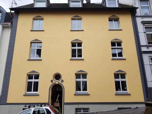 Foto - 1.OG,4 Zimmer + Küche,2 Bäder, 2 Süd-Balkone 105 m2 plus Keller