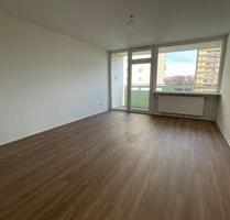 Sanierte 2-Zimmerwohnung mit Balkon - Langen (Hessen)