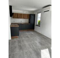 Moderne 2-Zimmer-Wohnung in Mehring – neu saniert, Terrasse, EBK