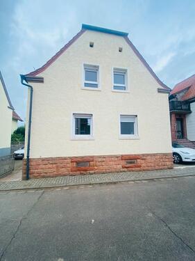 Foto - Haus zur Miete - 1.500,00&nbsp;EUR Kaltmiete, ca.&nbsp; 110,00&nbsp;m&sup2;