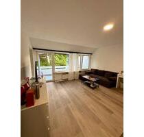 Schöne 1,5 Zi. Whg, renoviert, Fenster neu, gr. Südbalkon, Aufzug - Wuppertal Unterbarmen