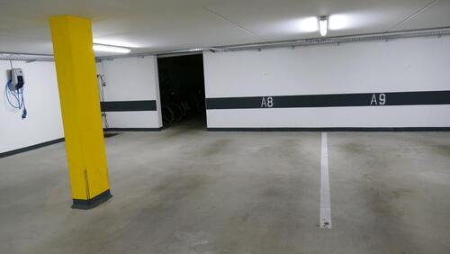 Foto - Tiefgaragen Stellplätze - 70,00 EUR Miete,