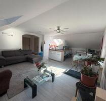 3 Zimmer DG Wohnung mit 2 Stellplätzen und Gartenanteil - Klingenberg am Main