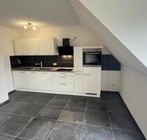 2,5 Zimmer Wohnung mit Weitblick - Küche, Balkon & Außenstellpl. - Altötting