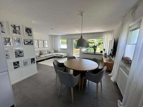 Foto - Charmante Doppelhaushälfte, komplett saniert